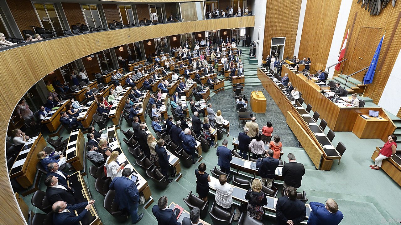 البرلمان النمساوي يقر قانون اللجوء الجديد