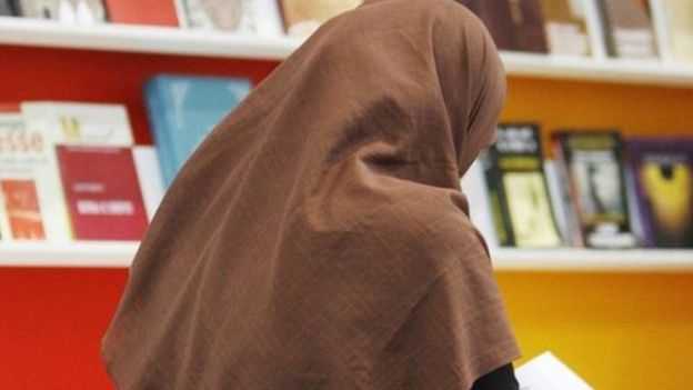 حظر الحجاب في أماكن العمل , النمسا اليوم , النمسا