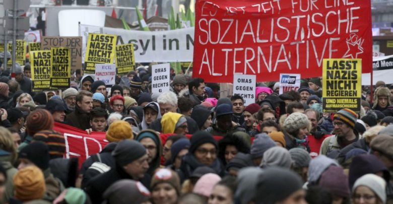 مظاهرة في فيينا , اليمين المتطرف , الحكومة النمساوية