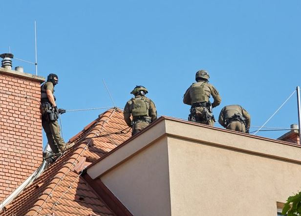 الشرطة النمساوية, النمسا , فيينا, هارب فوق الأسطحة 