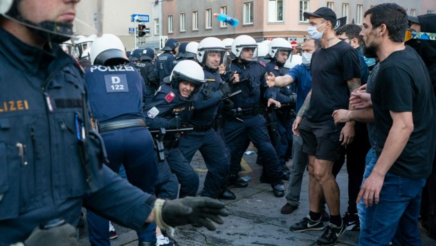 الشرطة النمساوية تواجه أعمال شعب ومظاهرات في فيينا