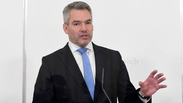 وزير الداخلية النمساوي كارل نيهامر