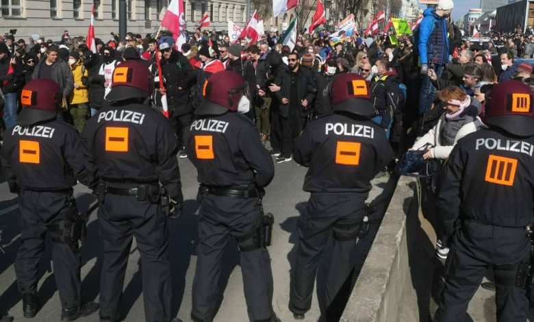 مظاهرة الكورونا، الشرطة النمساوية