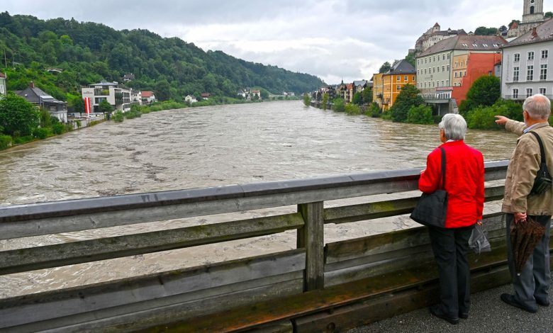 عواصف وفيضانات في النمسا