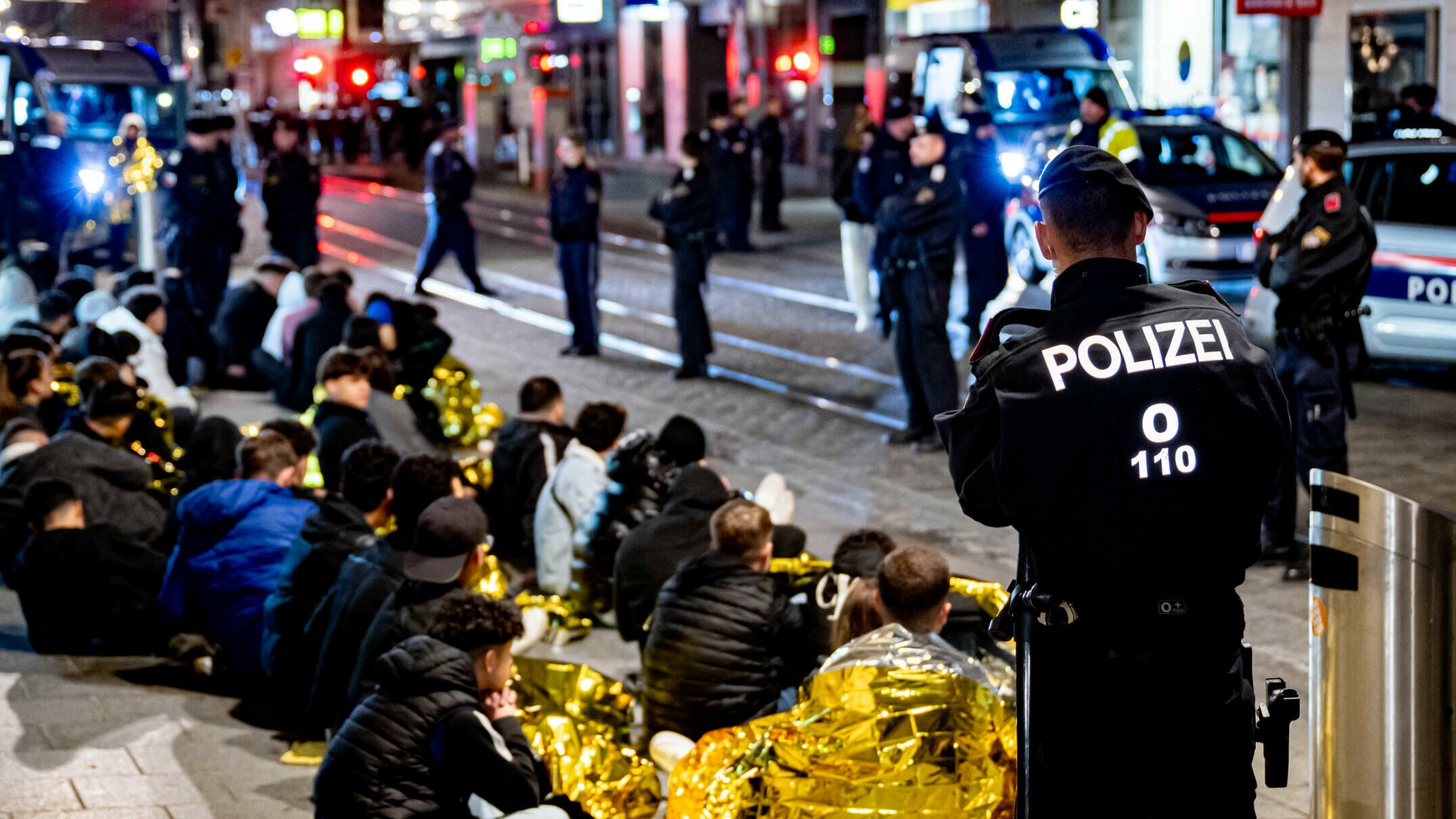 ليلة الهالويين في لينز، الشرطة النمساوية تعتقل يافعين