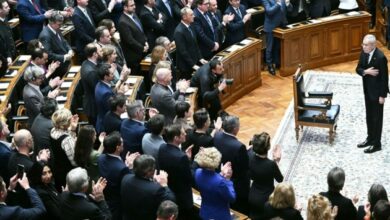 الرئيس النمسا ألكسندر فان در بللن أثناء أداءه اليمين الدستوري أمام البرلمان