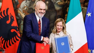 توقيع مذكرة التفاهم بين رئيسة وزراء إيطاليا جيورجيا ميلوني ورئيس وزراء ألبانيا إيدي راما